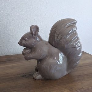 Squirrel cookie jar